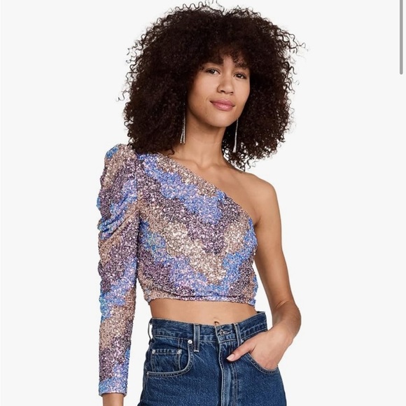 Saylor Tess One Shoulder Long Sleeve Zigzag Sequin Top - Picture 6 of 16